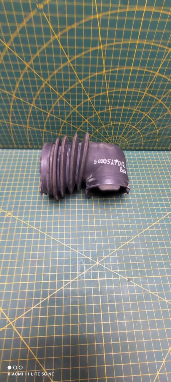 Патрубок Bosch 9000527012
