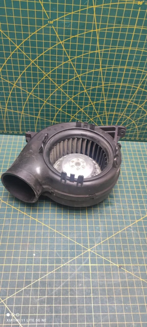 Мотор сушки Bosch G2E104-AA82-10