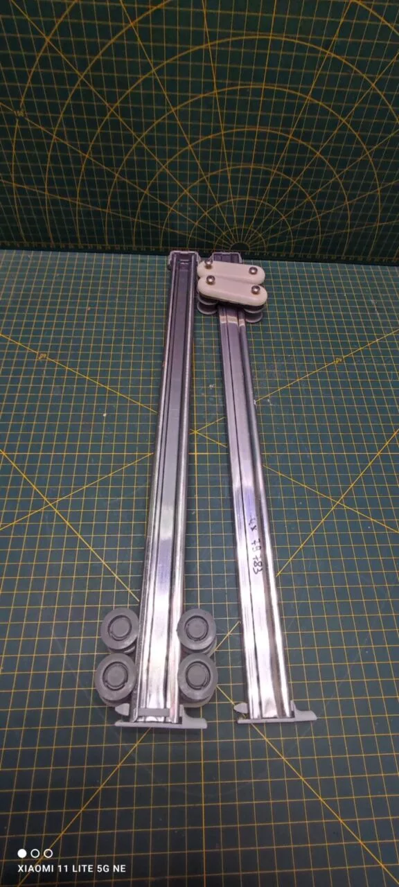 Направляющие Electrolux 79783 для пмм