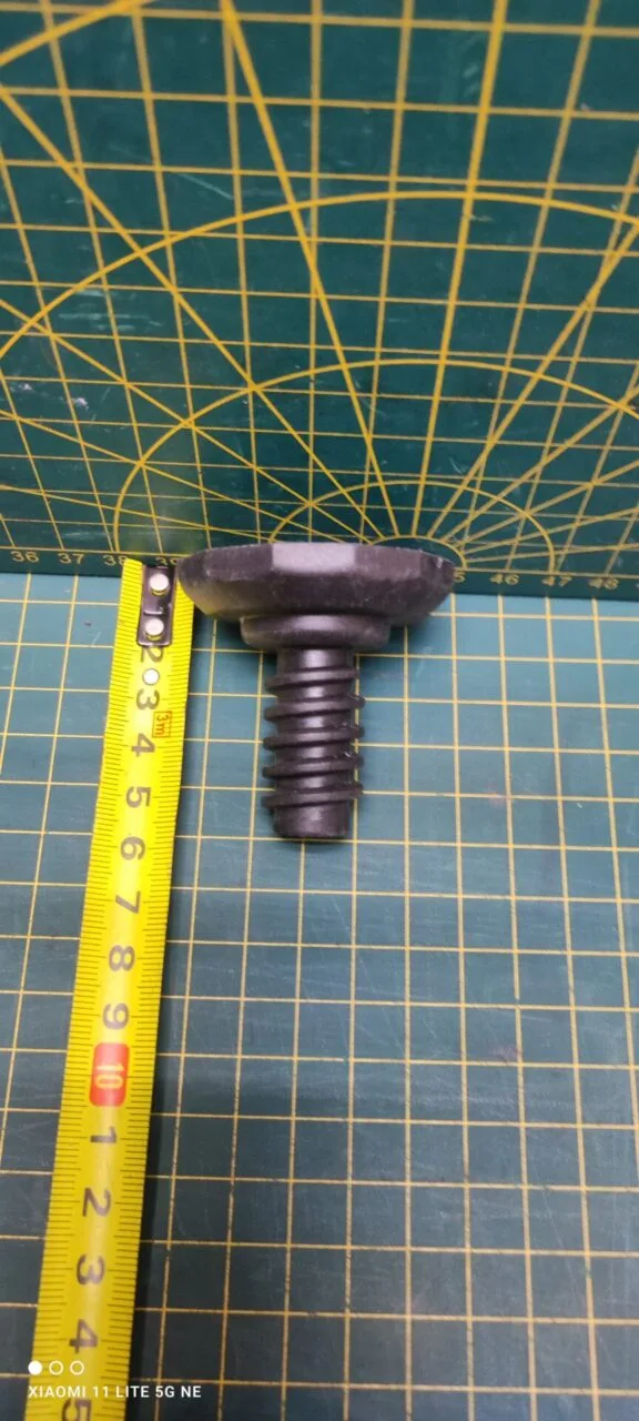 Ножка Ariston C 00260818 для пмм