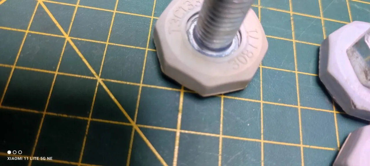 Ножки Bosch m 308771 комплект 4шт. для см