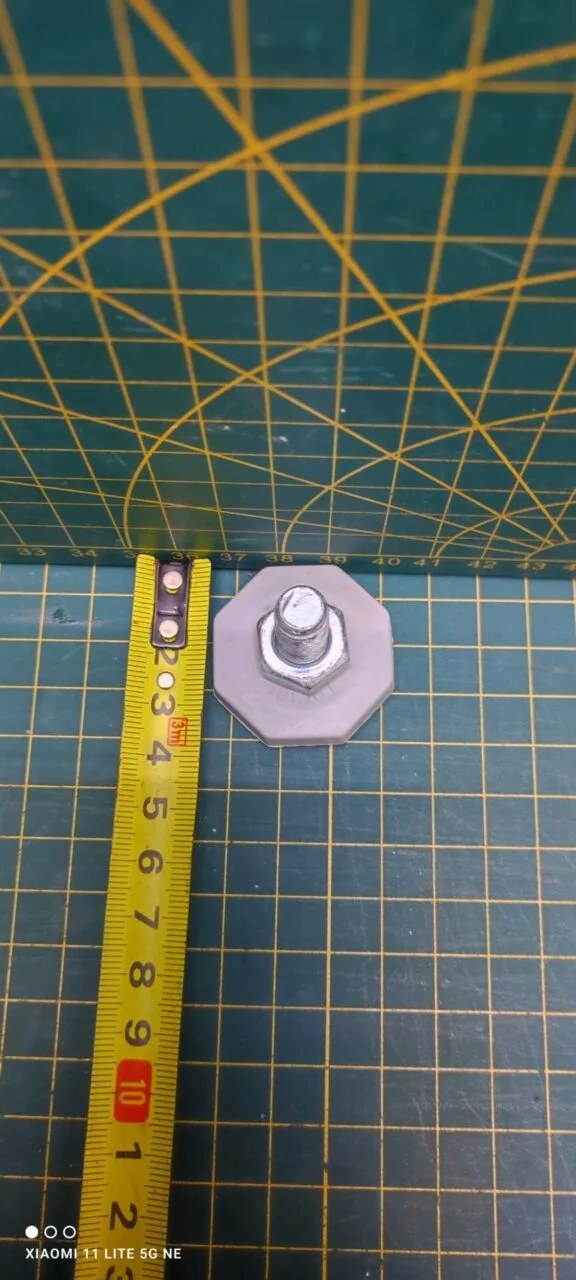 Ножки Bosch B 308771 комплект 4шт. для см