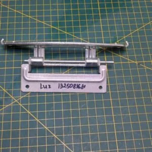 Петля люка Electrolux 1325081681 Петля люка Electrolux 1325081681
