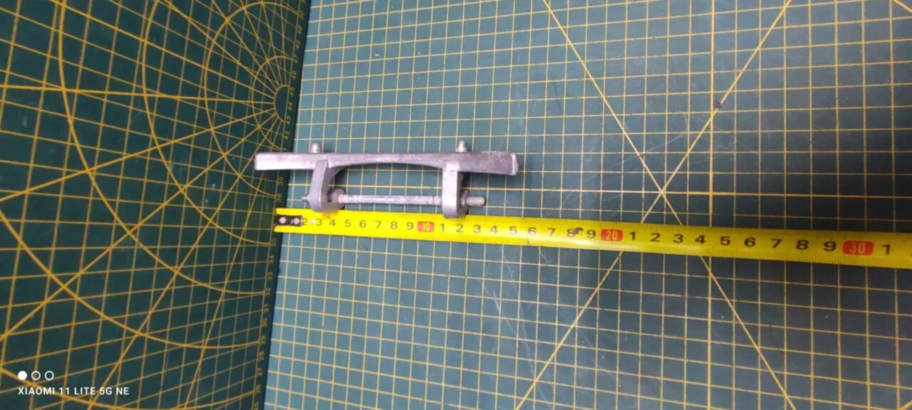 Петля люка Hansa 8010444