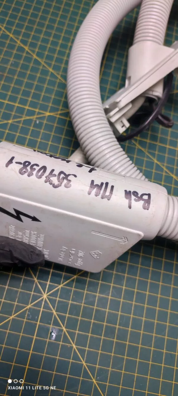 Шланг аквастопа Bosch 359038 2е поколение для пмм