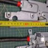 Петли Electrolux 4055418316 Черн. пара лев+правая для пмм