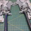 Петли Electrolux 4055067940 Син. пара лев+правая для пмм