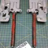 Петли Electrolux 4055147161 Красн. пара лев+правая для пмм