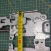 Петли Electrolux 4055316964 Фиол. пара лев+правая для пмм