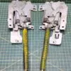 Петли Electrolux 4055393351 Желт. пара лев+правая для пмм
