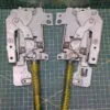 Петли Electrolux 4055393351 Желт. пара лев+правая для пмм