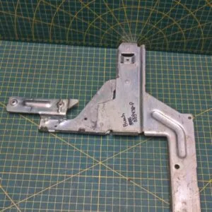 Петля Bosch 869438-p  для пмм