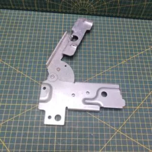 Петля Electrolux 7684386-s  для пмм