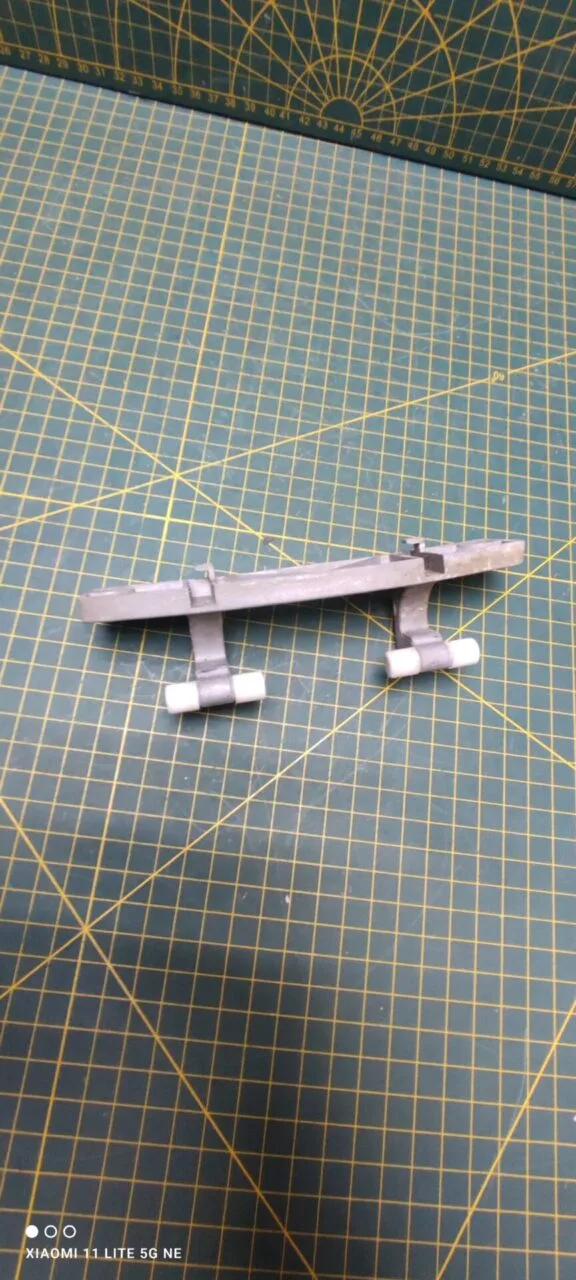 Петля люка Samsung DC61-01568A +4втулки