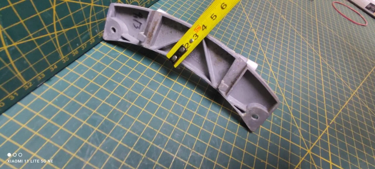 Петля люка Samsung DC61-01568A +4втулки
