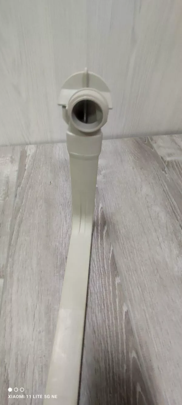 Труба подачи воды Bosch 1737431095