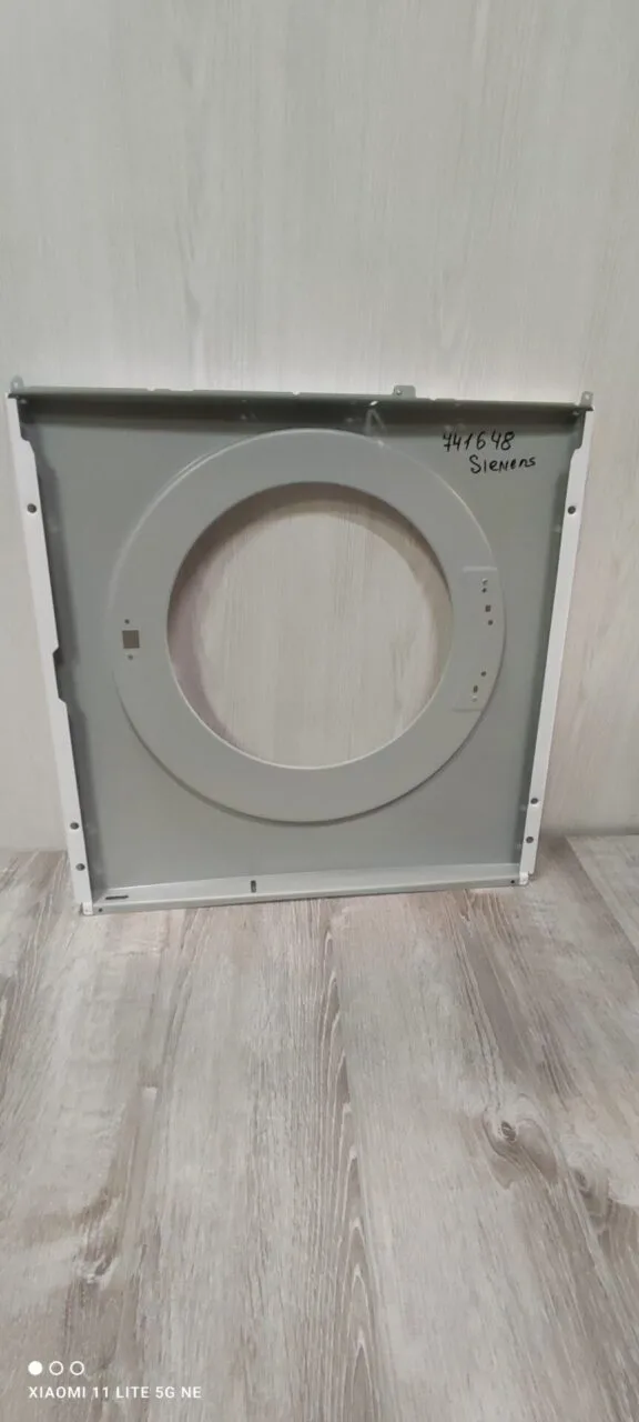 Передняя панель корпуса Siemens 741648 к стиральной машине
