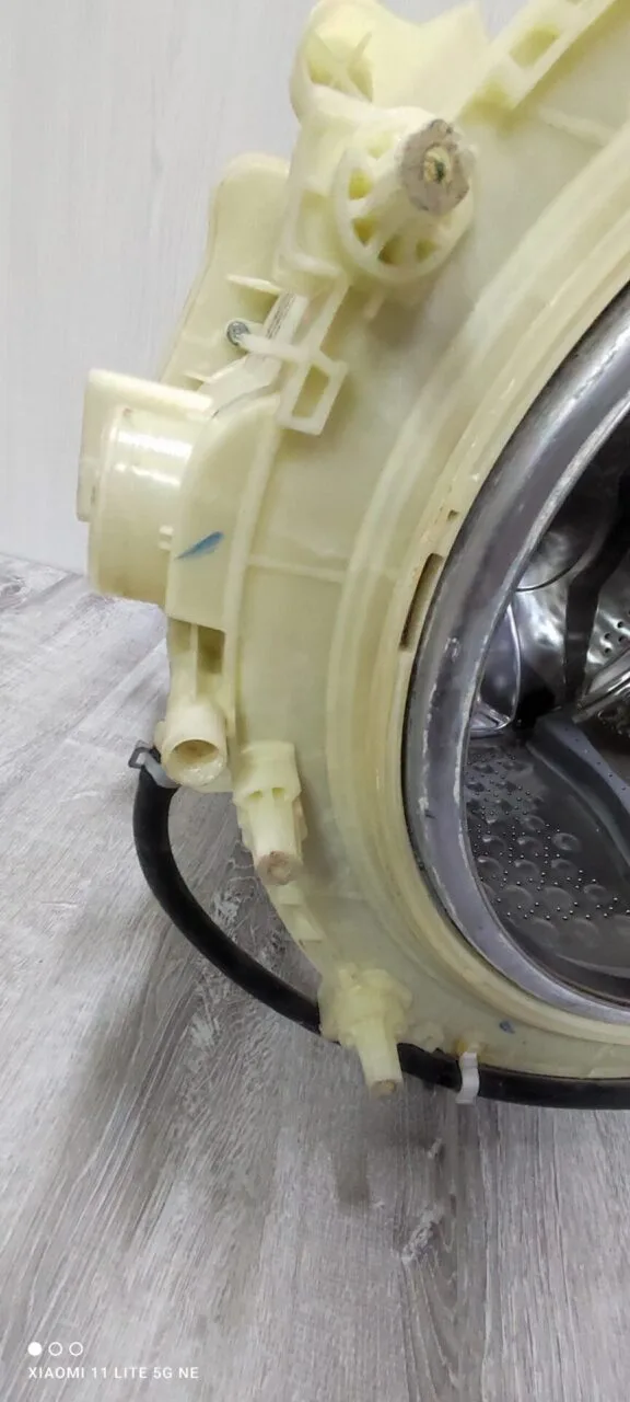Бак в сборе Samsung DC61-001934a/03827a-eco 205/206 9кг.Без шкива. Только самовывоз!