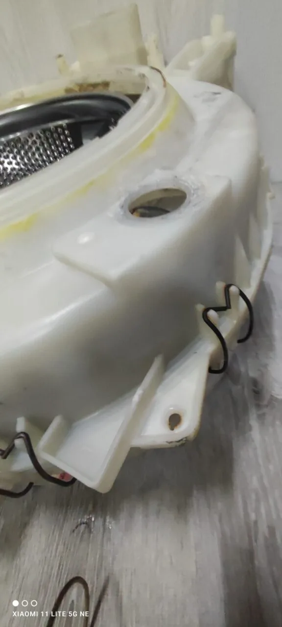 Бак в сборе Samsung DC61-00365a/00365a патрубок в бак 203/204 Только самовывоз!