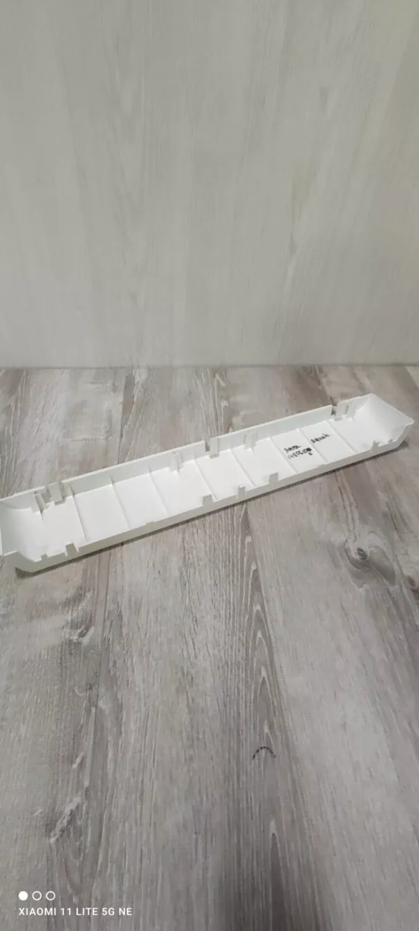 Цокольная панель Indesit 148061016