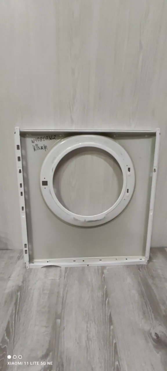 Передняя панель корпуса Whirlpool W 10807362