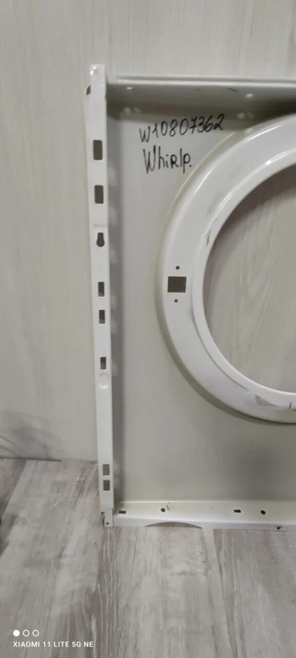 Передняя панель корпуса Whirlpool W 10807362
