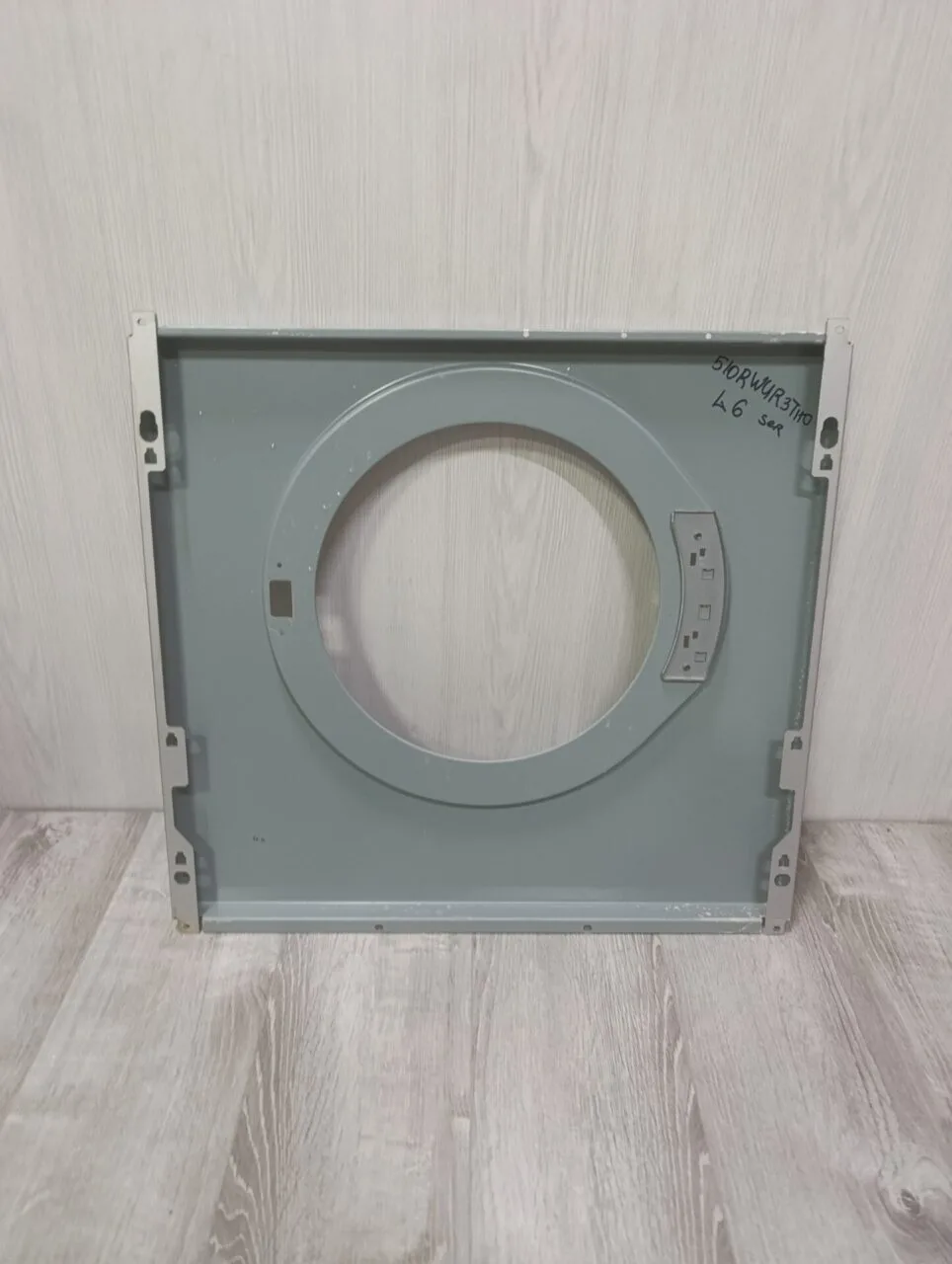 IMG_20260213_163934 Передняя панель корпуса LG 510rwur3t110 сер.