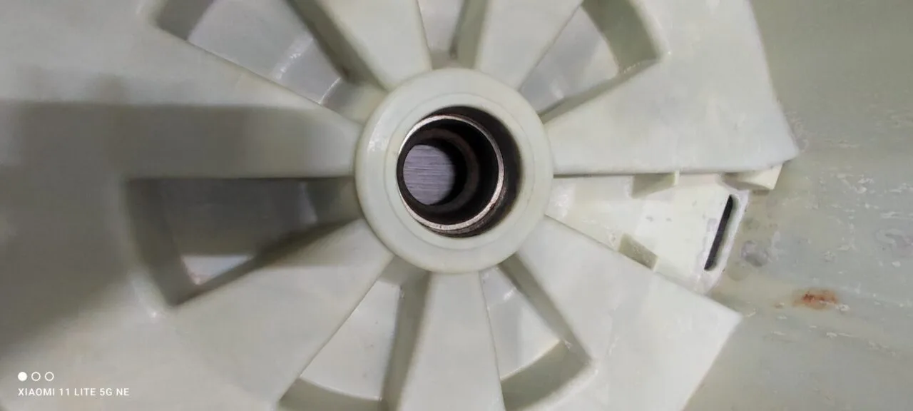 Задний полубак Bosch 5420000019 305/306 Log.8