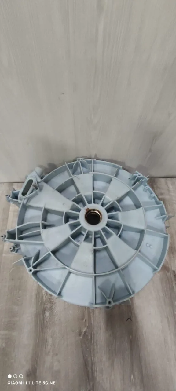 Задний полубак Bosch 9000132431 205/206 Log.7.8