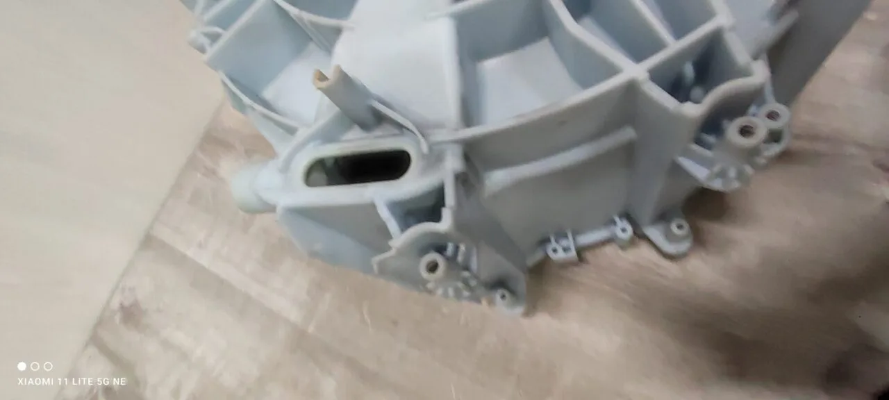 Задний полубак Bosch 9000132431 205/206 Log.7.8