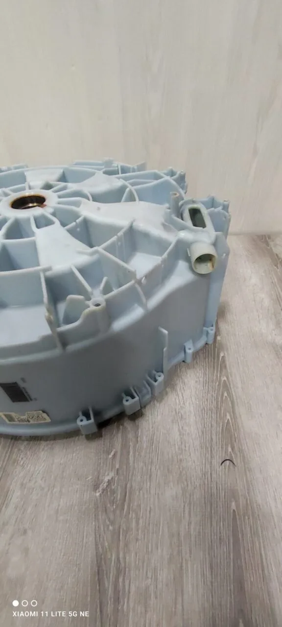 Задний полубак Bosch 9000132431 205/206 Log.7.8