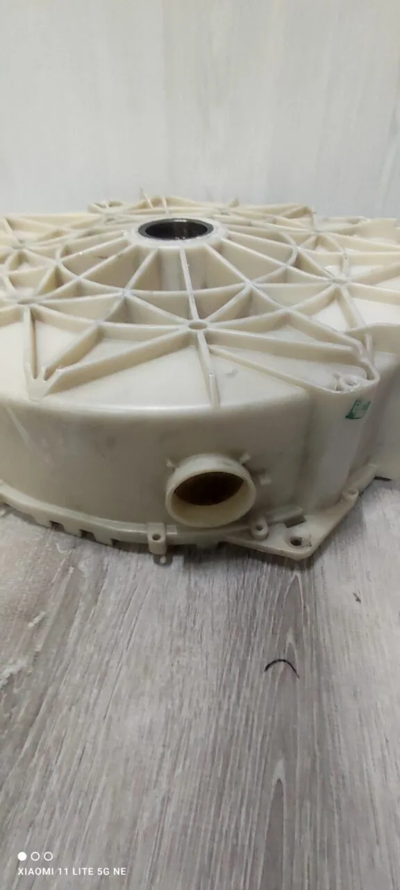 Задний полубак Bosch 5550006246 , 555000018 305/306