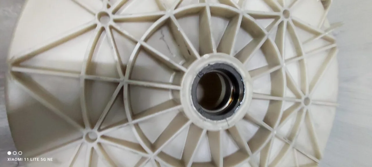 Задний полубак Bosch 5550006246 , 555000018 305/306