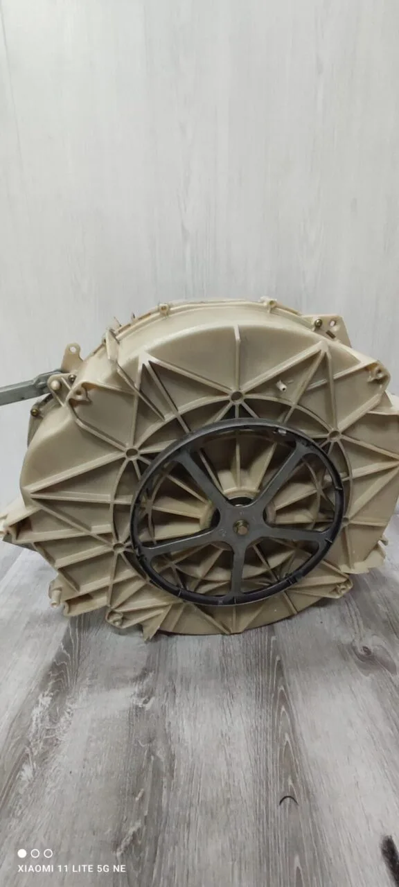 Бак в сборе Bosch 5550005618/555005044 305/306 Малый груз Только самовывоз!