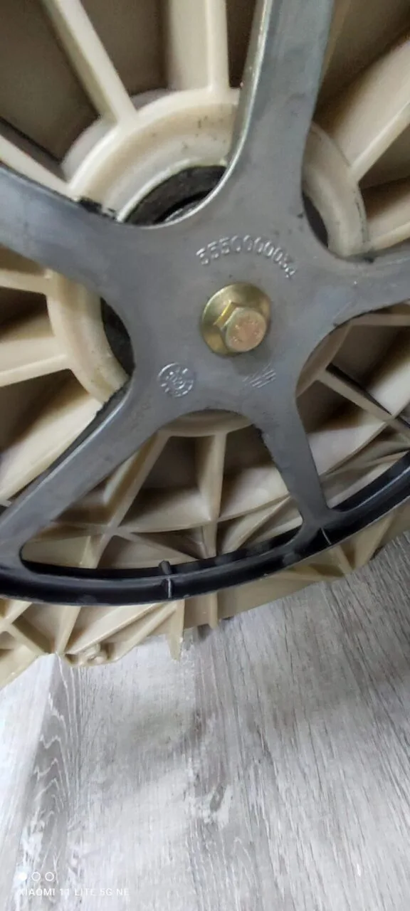 Бак в сборе Bosch 5550005618/555005044 305/306 Малый груз Только самовывоз!