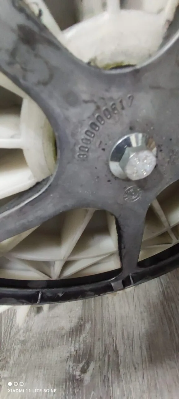 Бак в сборе Bosch 9000399680/9000498120 204/205 Малый груз Только самовывоз!