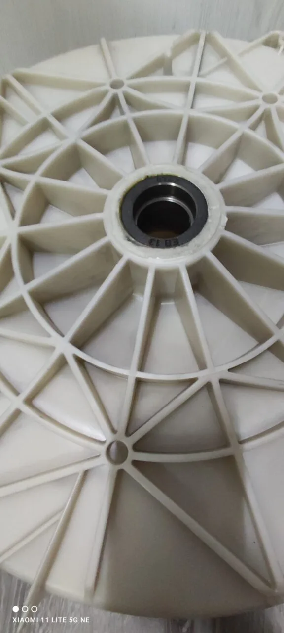 Задний полубак Bosch 9000186681 9000498120 204/205 maxx4-5