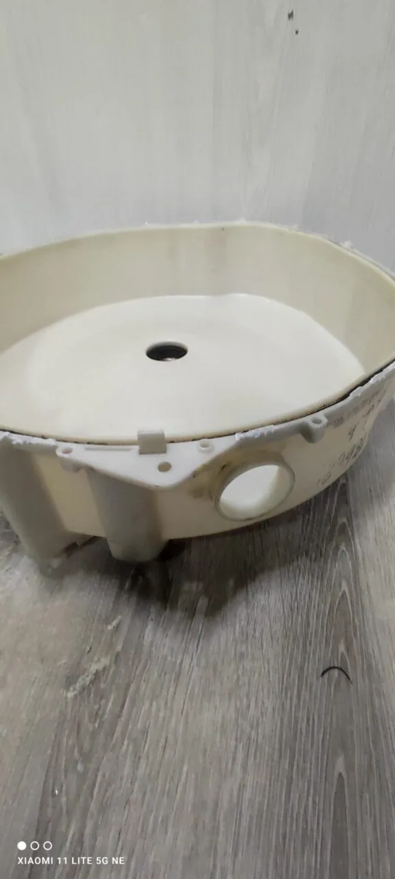 Задний полубак Bosch 9000186681 9000498120 204/205 maxx4-5