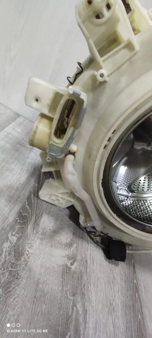 Бак в сборе Samsung DC61-00253a (00365a)/00365a 203/204 4.5кг. патрубок под хомут Только самовывоз!