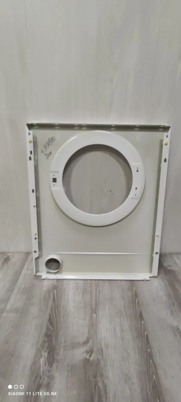 Передняя панель корпуса Bosch 699875 к стиральной машине
