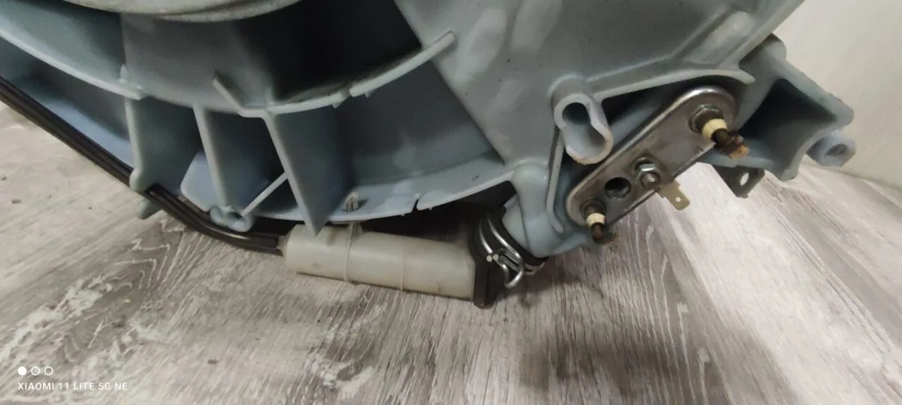 Бак в сборе Bosch 9000213427/9000132429 Только самовывоз!