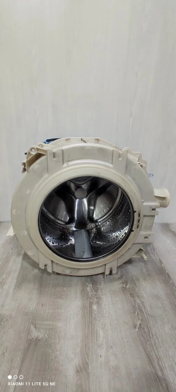 Бак в сборе Bosch 9000647760/9000672650(651) Только самовывоз!