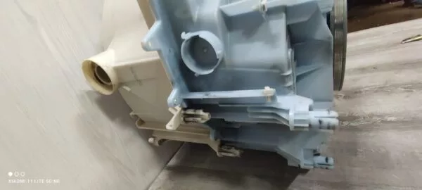 Бак в сборе Bosch 9000647760/9000672650(651) Только самовывоз!