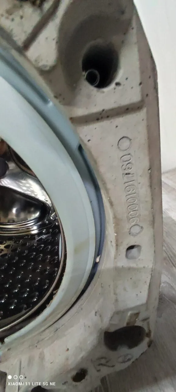 Бак в сборе Bosch 9000118519/9000051808 Только самовывоз!