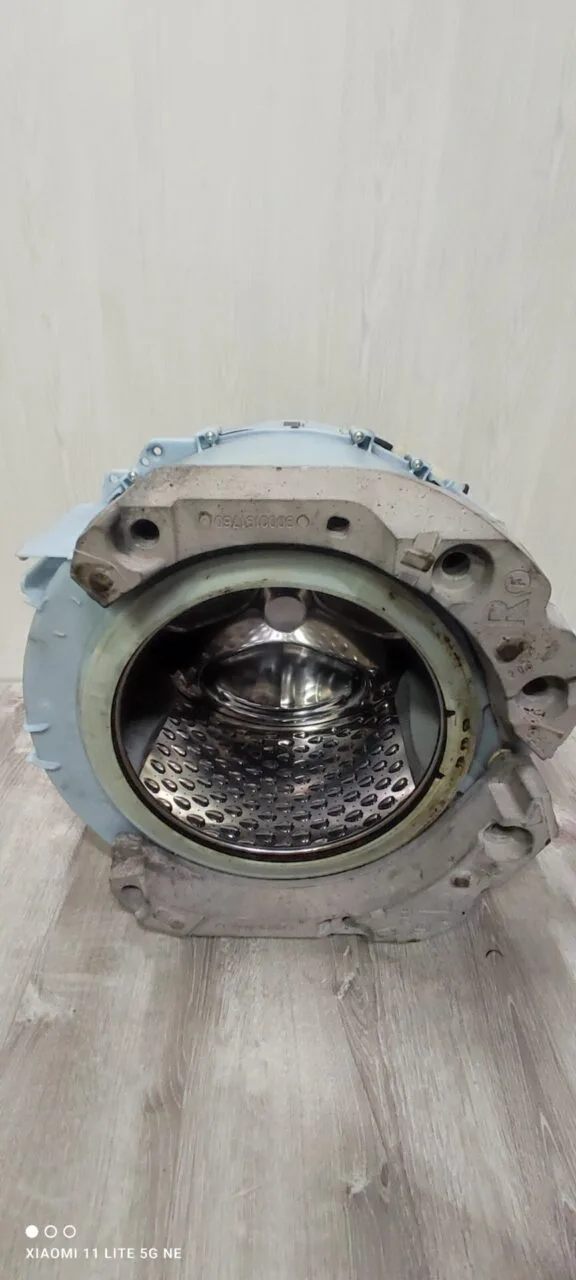 Бак в сборе Bosch 9000212739/9000255210 Только самовывоз!