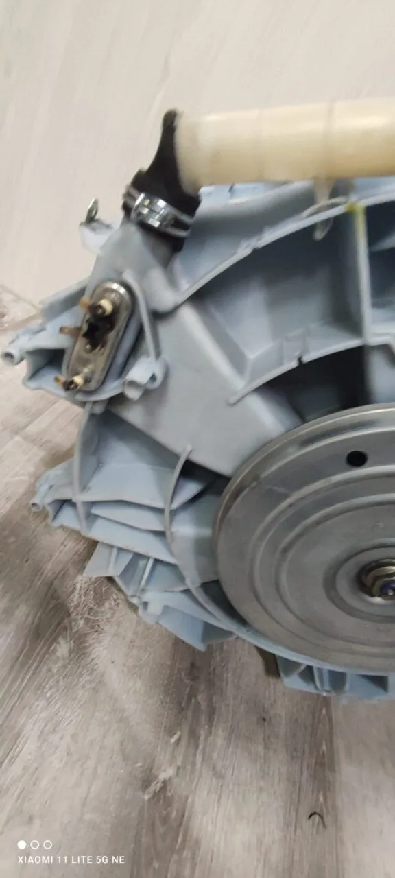 Бак в сборе Bosch 9000212739/9000255210 Только самовывоз!