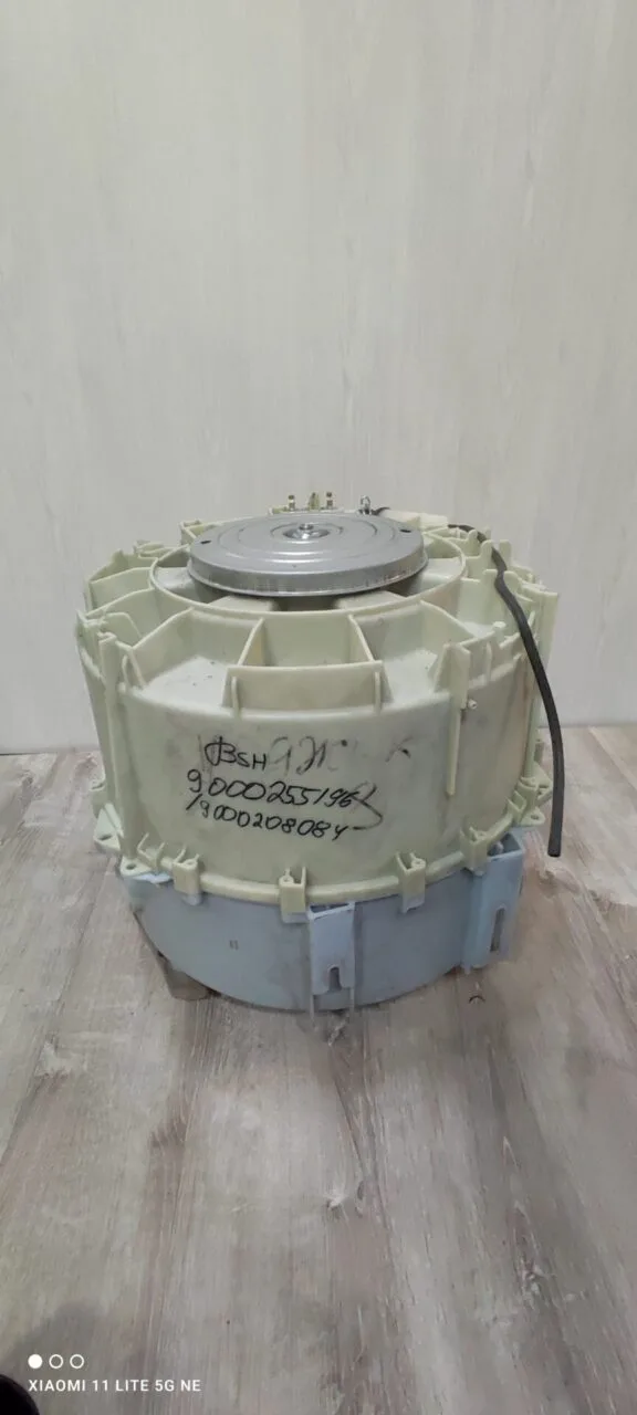 Бак в сборе Bosch 9000255196/9000208084 Только самовывоз!