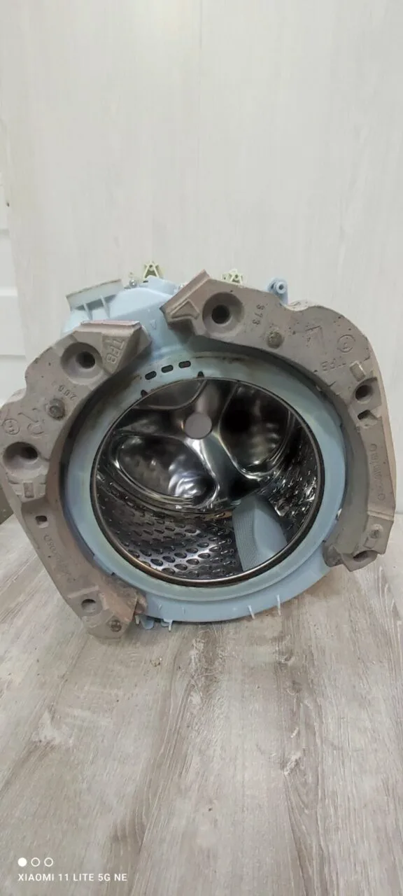Бак в сборе Bosch 9000255196/9000208084 Только самовывоз!