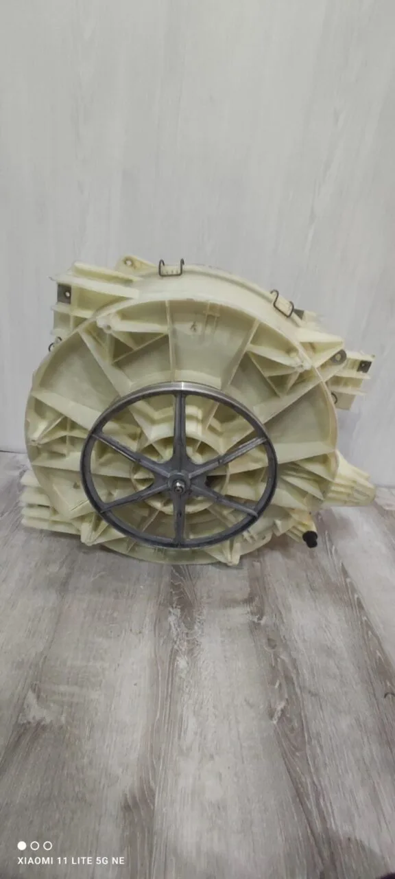 Бак в сборе Samsung DC61-30346a/dc61-30347a 205/206патрубок в бак Только самовывоз!