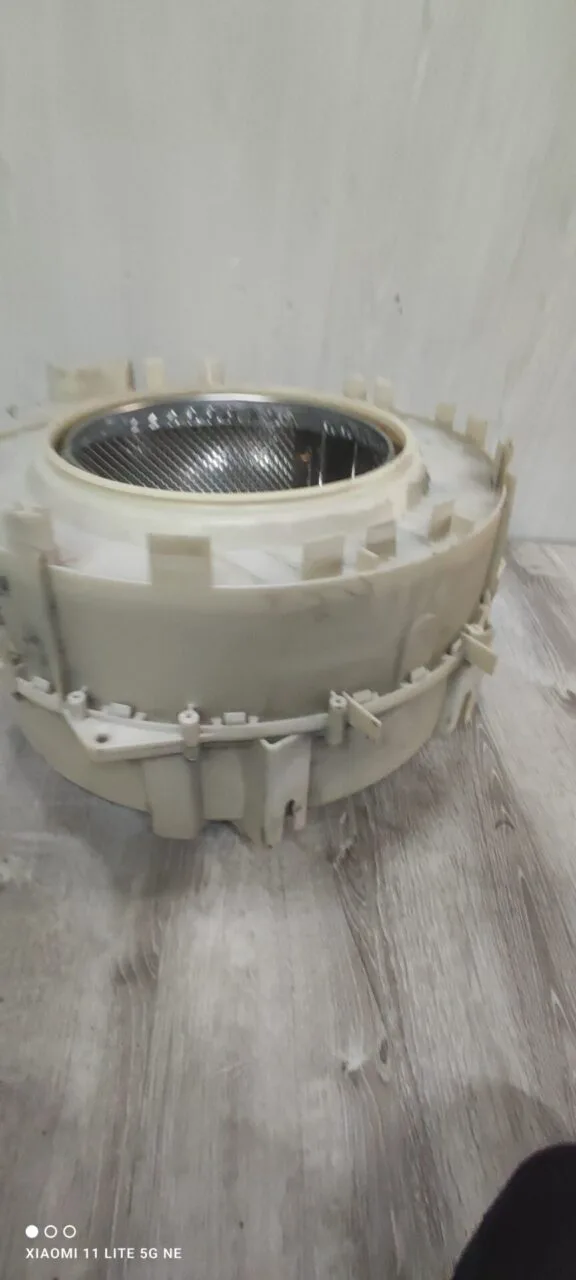 Бак в сборе Bosch 5550007084/5550011236 205/206 Малый груз Только самовывоз!